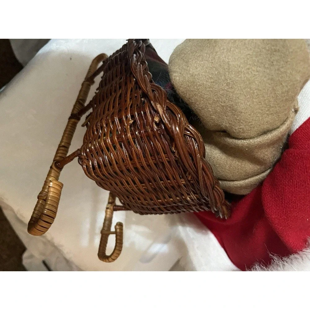 unbranded handcrafted primitive